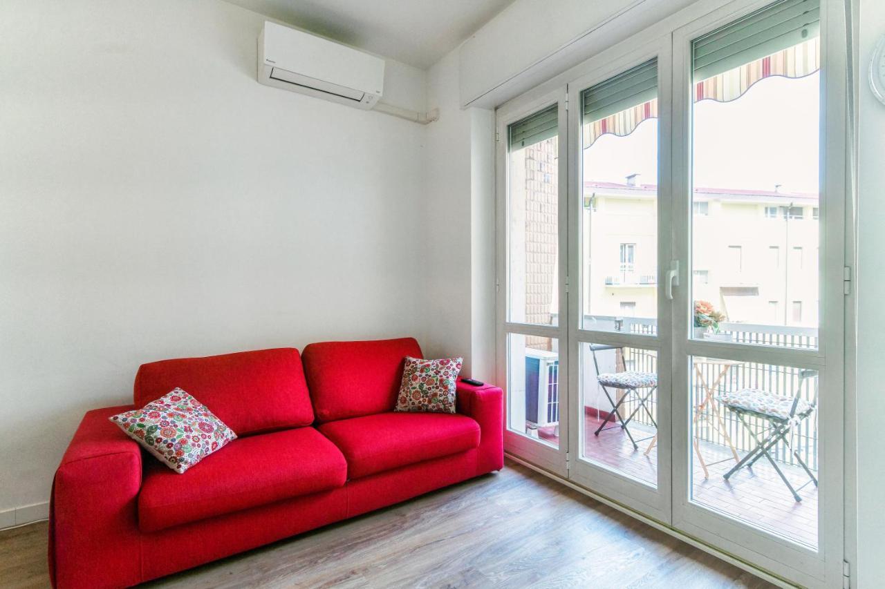科莫Joivy Superb Flat With Balcony公寓 外观 照片
